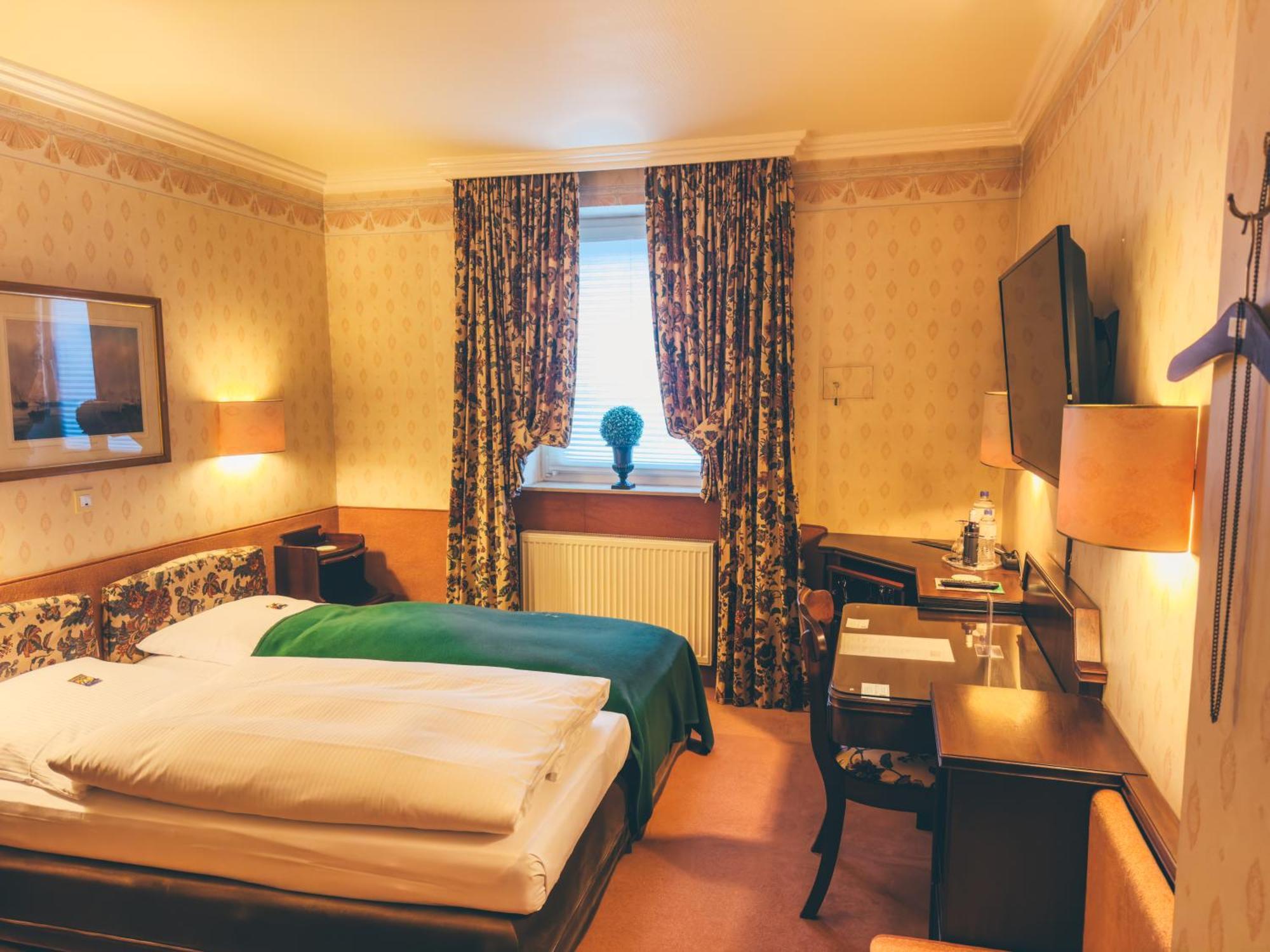 Hotel Mittelweg Hamburgo Habitación foto